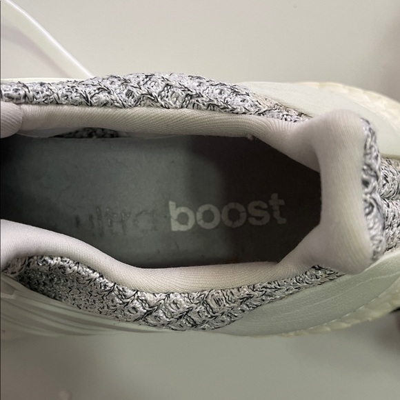 ADIDAS UltraBoost White and Gray Running Shoes sz women’s 7 - Picture 4 of 7